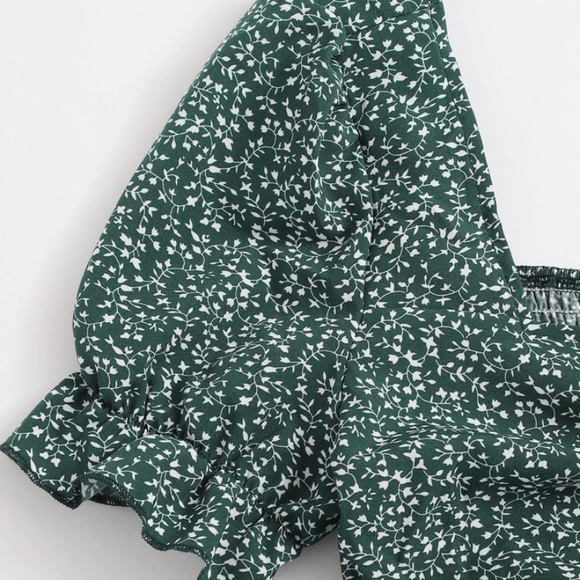 Drawstring Front Shirred Puff Sleeve Top - Picture 5 of 5